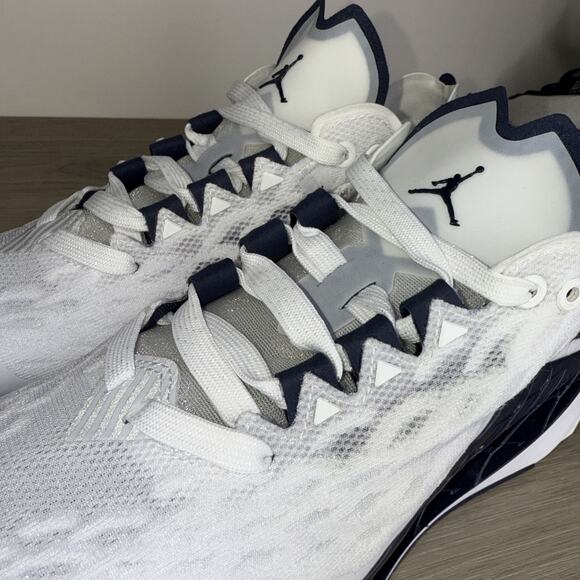 Air Jordan Trunner Ultimate Michigan Wolverines Sneakers PE, Size 7.5 DB3807-147